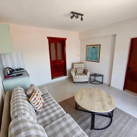 Mek Homes Old Town And Sea View Апартаменты *